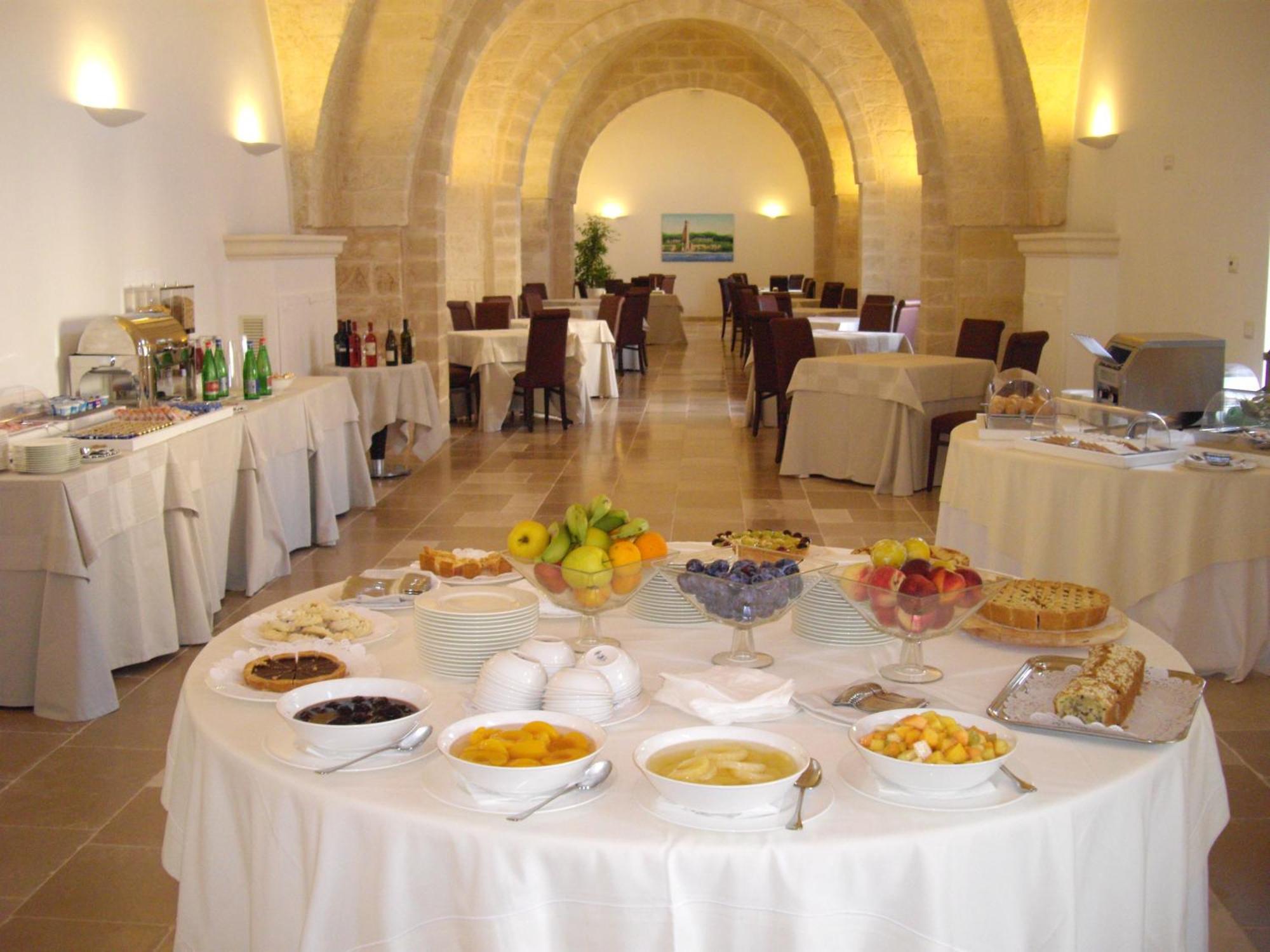Relais Masseria Caselli Carovigno Exterior photo